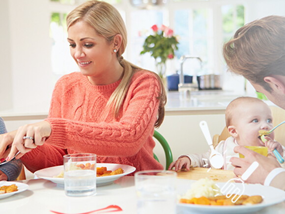 Η σημασία των οικογενειακών γευμάτων και του να αφήνεις το μωρό σου να σου δείχνει τον δρόμο
