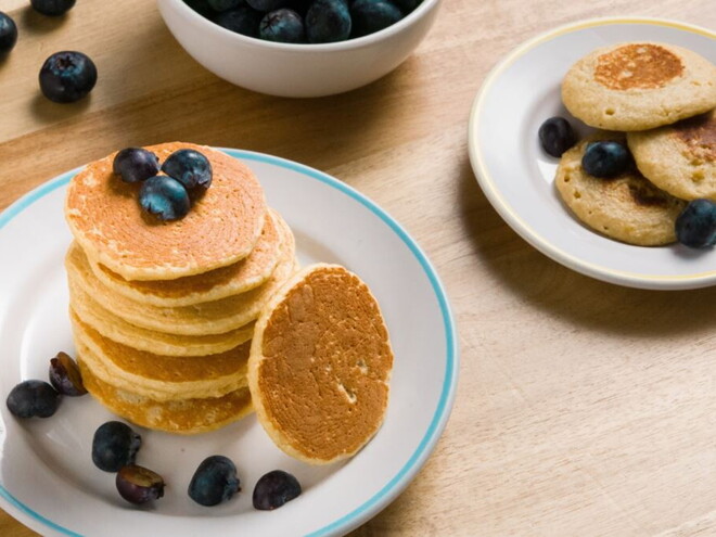 Φρουτένια pancakes με φρουτοπουρέδες GERBER organic